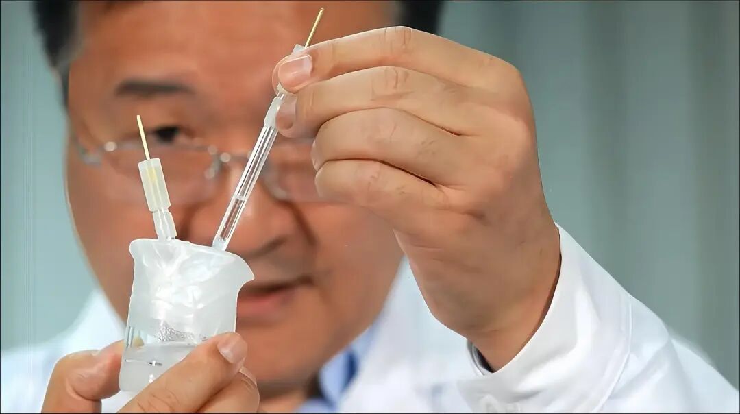 让“沉睡”的瓦斯焕发新生 新型有机活性材料